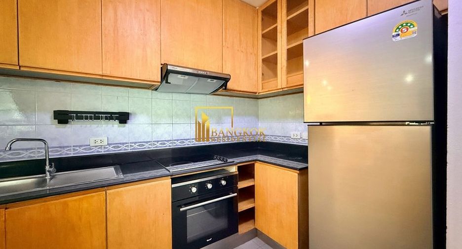 For rent 2 bedrooms apartment in Watthana, Bangkok