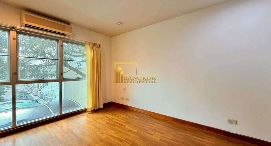 For rent 2 bedrooms apartment in Watthana, Bangkok
