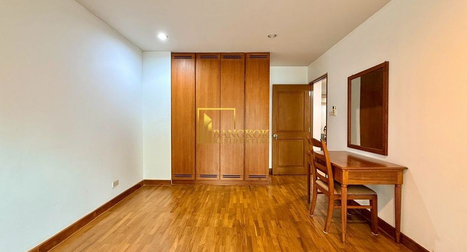 For rent 2 bedrooms apartment in Watthana, Bangkok