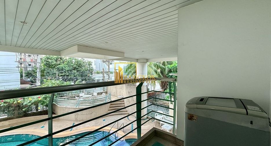 For rent 2 bedrooms apartment in Watthana, Bangkok