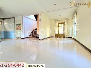 For sale 4 bedrooms house in Sam Khok, Pathum Thani
