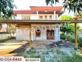 For sale 4 bedrooms house in Sam Khok, Pathum Thani