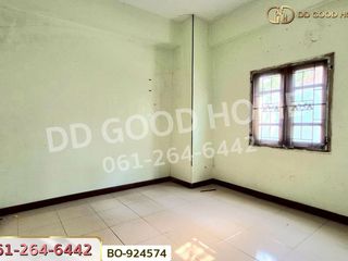 For sale 4 bedrooms house in Sam Khok, Pathum Thani