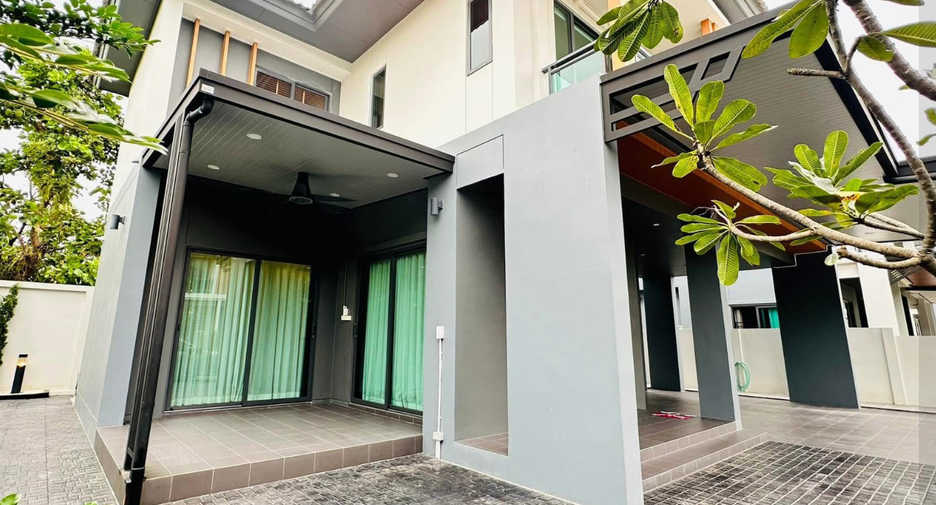 À louer et à vendre 3 chambres maison à Bang Lamung, Chonburi