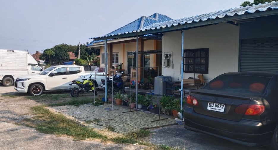 For sale 30 bedrooms apartment in Si Racha, Chonburi