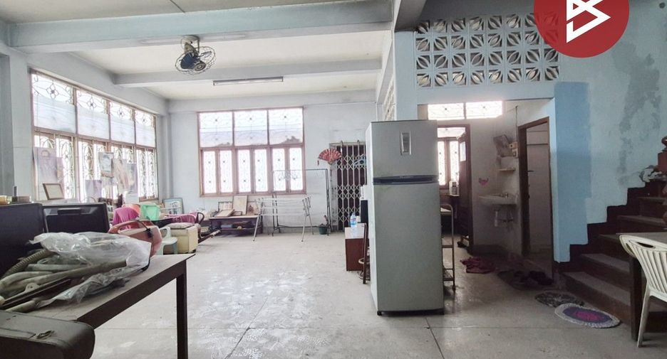 For sale 4 bedrooms retail Space in Mueang Ratchaburi, Ratchaburi