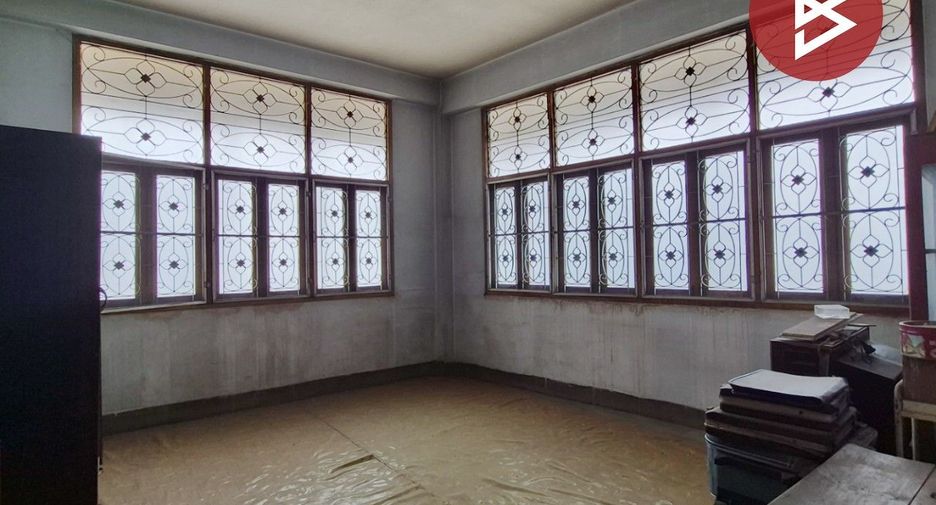 For sale 4 bedrooms retail Space in Mueang Ratchaburi, Ratchaburi