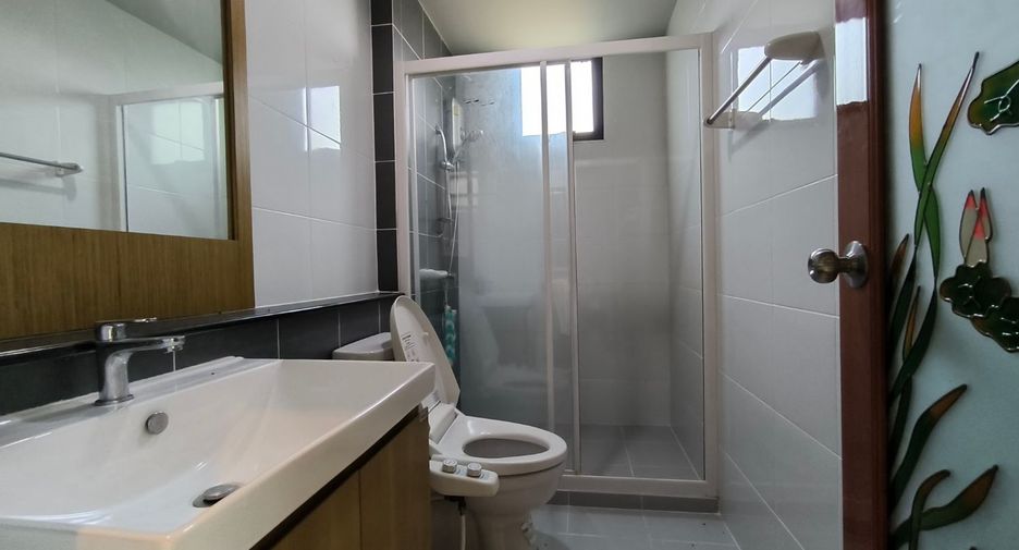 For sale 3 bedrooms townhouse in Bang Phli, Samut Prakan