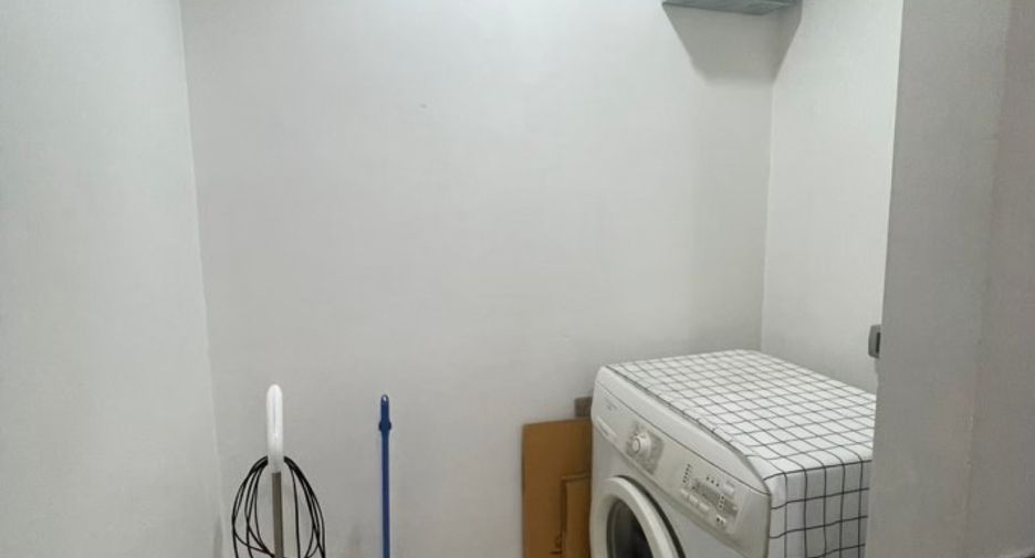 Аренда 1 кровать кондо в Кхлонг Сан, Бангкок