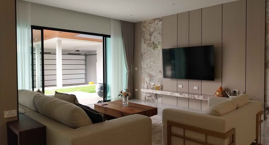 For sale 3 bedrooms villa in Bang Lamung, Chonburi