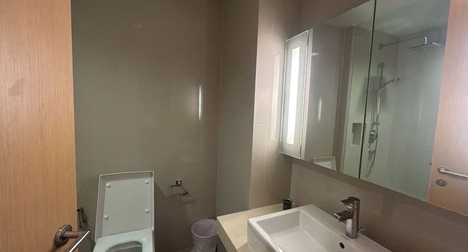 Wohnung zur Miete mit 3 Zimmer in Khlong Toei, Bangkok