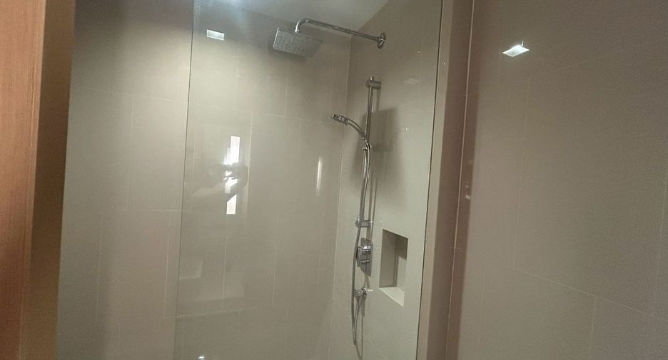 Wohnung zur Miete mit 3 Zimmer in Khlong Toei, Bangkok
