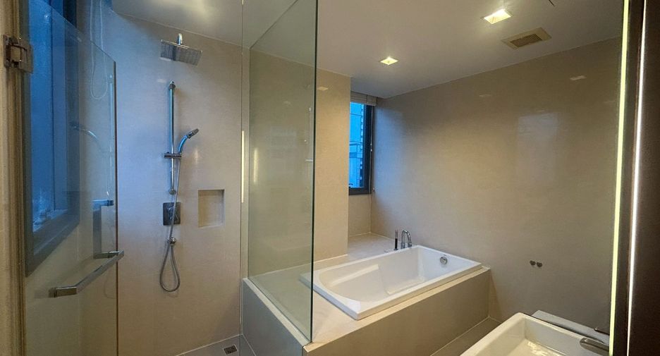 Wohnung zur Miete mit 3 Zimmer in Khlong Toei, Bangkok