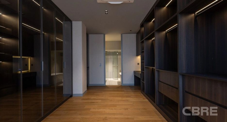 For sale 5 bedrooms house in Sathon, Bangkok