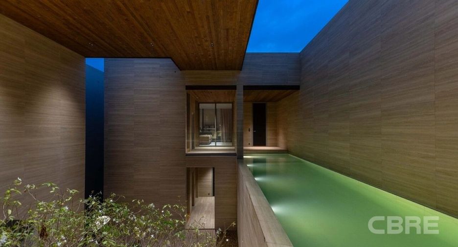 For sale 5 bedrooms house in Sathon, Bangkok