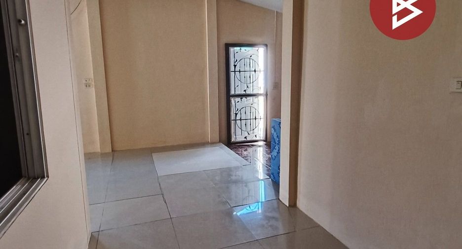 For sale 2 bedrooms townhouse in Phanat Nikhom, Chonburi