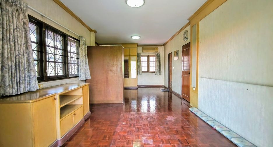 For sale 4 bedrooms house in Bang Phli, Samut Prakan
