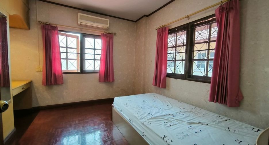 For sale 4 bedrooms house in Bang Phli, Samut Prakan