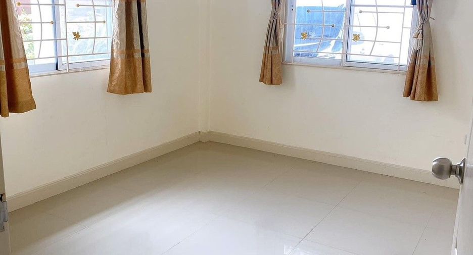For sale 3 bedrooms house in Bang Pakong, Chachoengsao