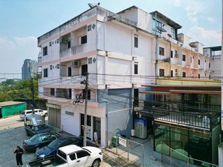 For sale 13 ベッドルーム retail Space in Si Racha, Chonburi