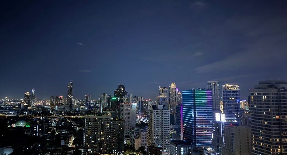 For sale 2 bedrooms condo in Sathon, Bangkok