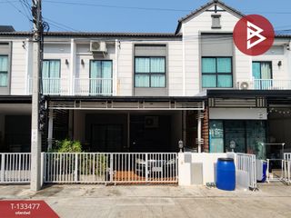 For sale 4 bedrooms townhouse in Mueang Samut Prakan, Samut Prakan