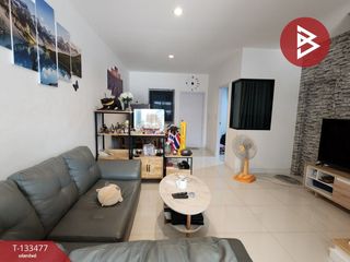 For sale 4 bedrooms townhouse in Mueang Samut Prakan, Samut Prakan