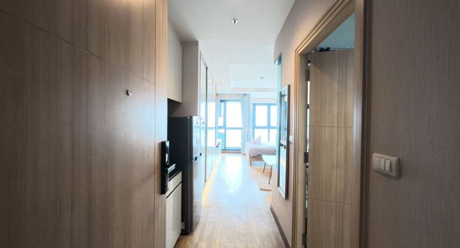 Condo en venta de 1 habitaciones en Si Racha, Chonburi