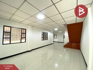Reihenhaus zum Kauf mit 2 Zimmer in Mueang Samut Prakan, Samut Prakan