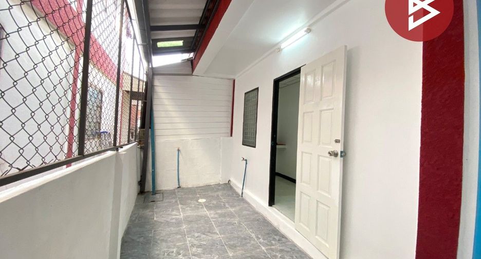 Reihenhaus zum Kauf mit 2 Zimmer in Mueang Samut Prakan, Samut Prakan