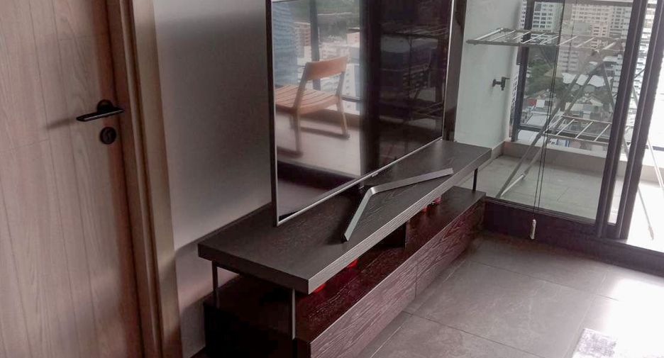 For rent 2 ベッドルーム condo in Watthana, Bangkok