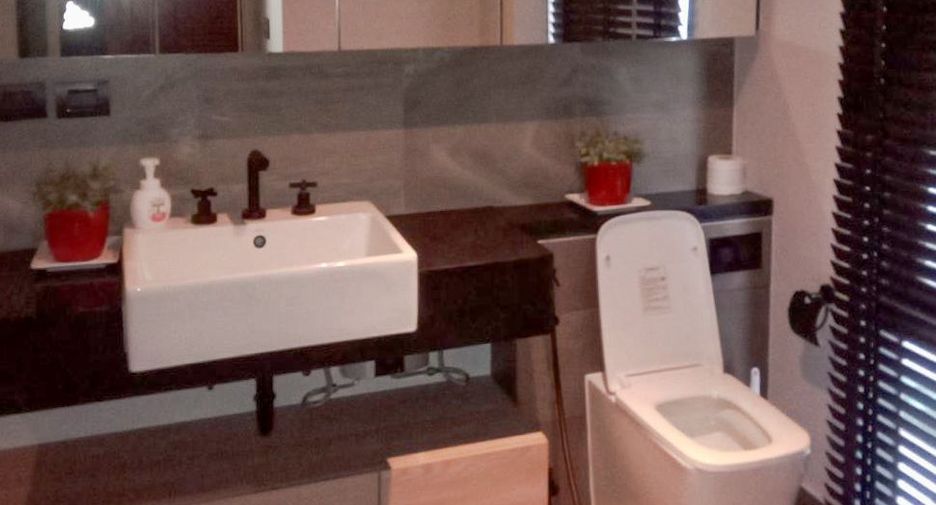 For rent 2 ベッドルーム condo in Watthana, Bangkok