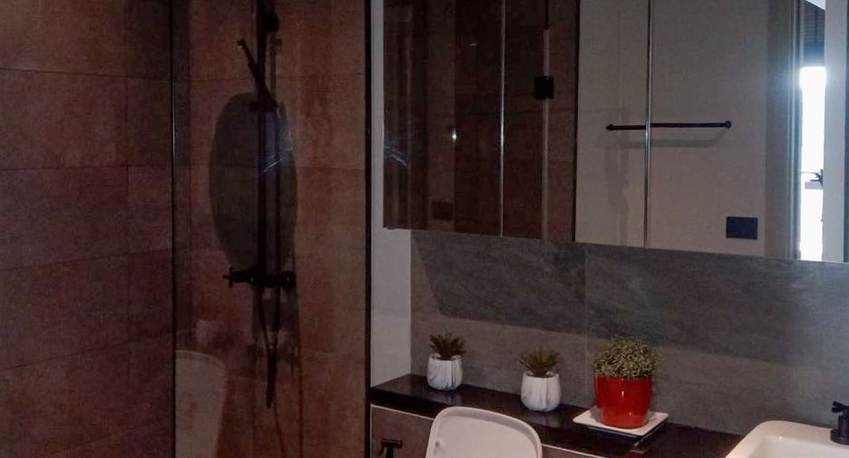 For rent 2 ベッドルーム condo in Watthana, Bangkok