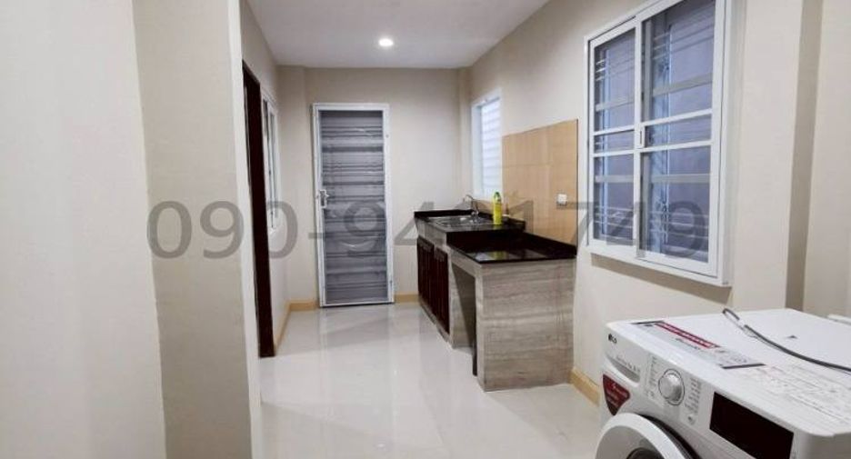 For rent 3 bedrooms house in Don Mueang, Bangkok
