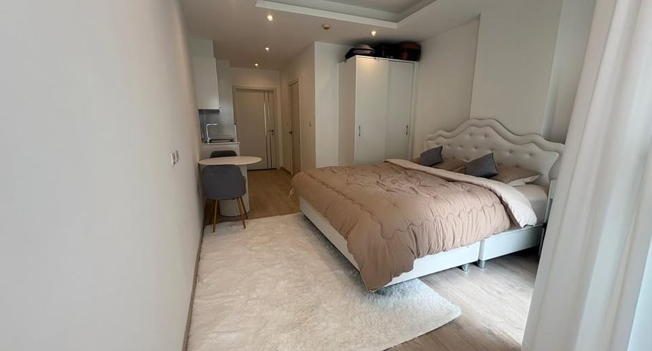 For sale 1 bed condo in Bang Lamung, Chonburi