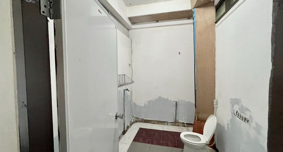 Reihenhaus zum Kauf mit 4 Zimmer in Bang Khae, Bangkok