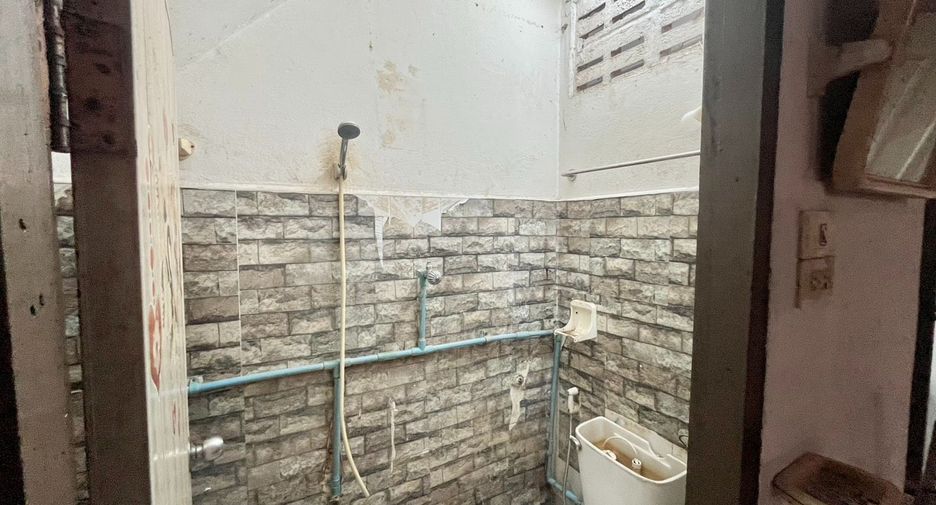 Reihenhaus zum Kauf mit 4 Zimmer in Bang Khae, Bangkok