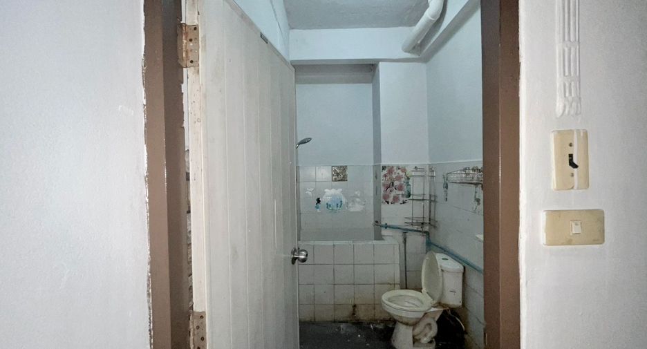 Reihenhaus zum Kauf mit 4 Zimmer in Bang Khae, Bangkok