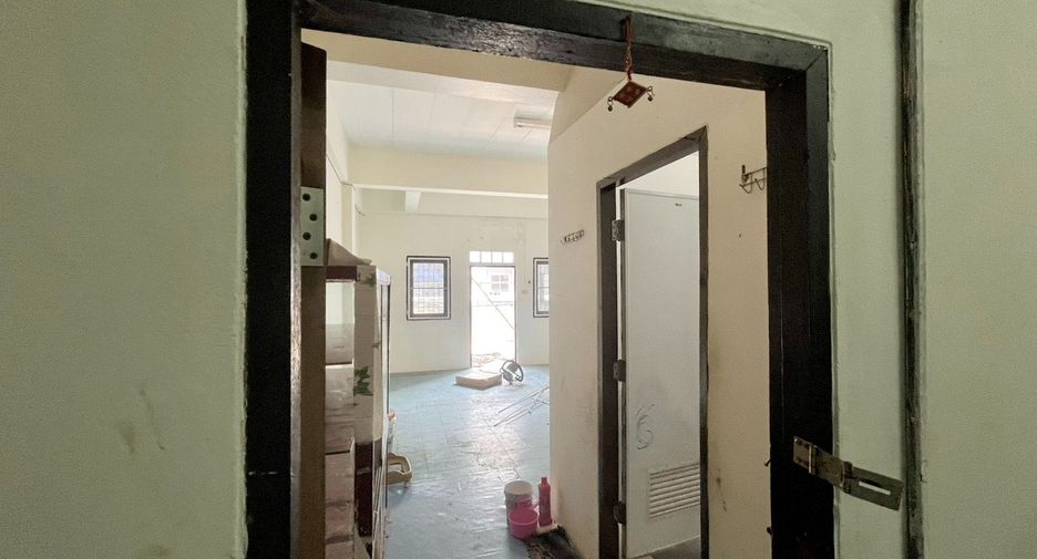 Reihenhaus zum Kauf mit 4 Zimmer in Bang Khae, Bangkok