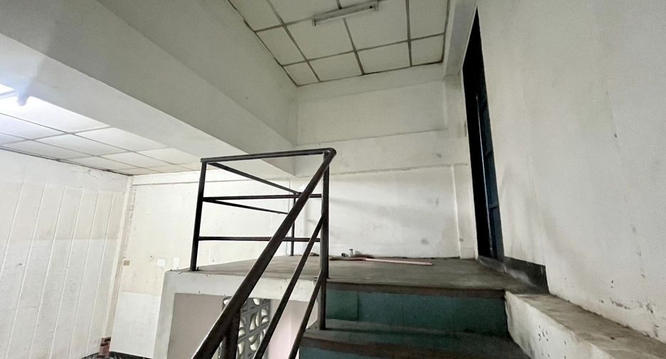 Reihenhaus zum Kauf mit 4 Zimmer in Bang Khae, Bangkok