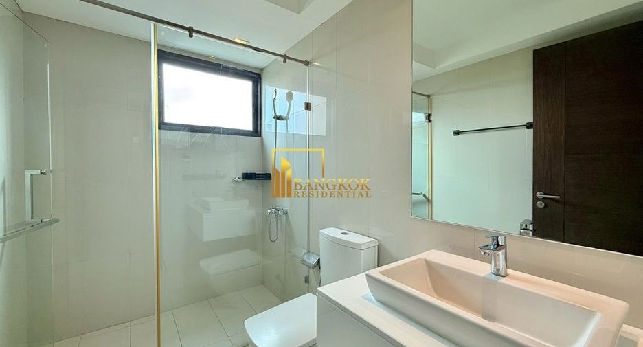 For rent そして for sale 3 ベッドルーム villa in Watthana, Bangkok