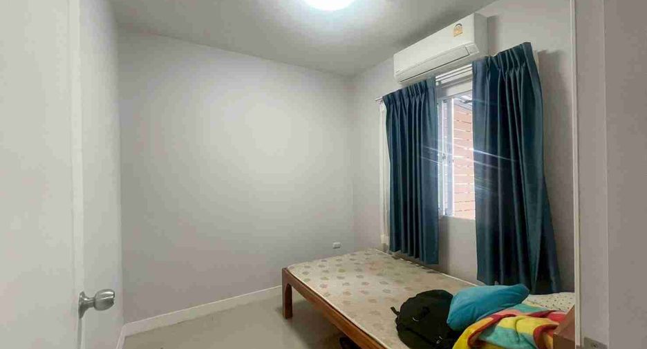 For sale 4 bedrooms townhouse in Bang Sao Thong, Samut Prakan