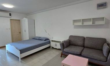 For sale 1 bed condo in Huai Khwang, Bangkok