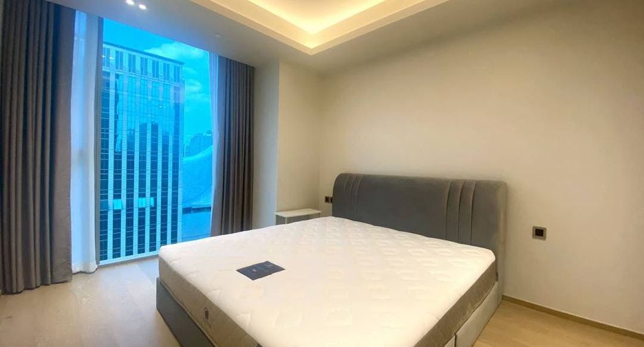 For rent 2 bedrooms condo in Pathum Wan, Bangkok