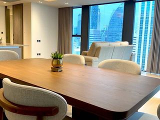 Wohnung zur Miete mit 2 Zimmer in Pathum Wan, Bangkok