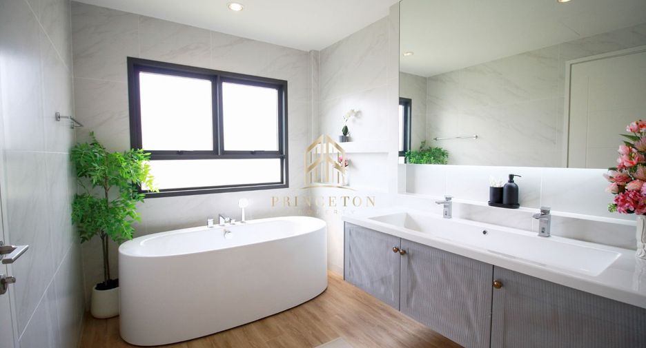 For rent and for sale 5 bedrooms house in Bang Phli, Samut Prakan