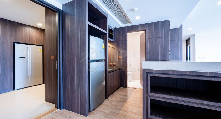 For sale 3 ベッドルーム condo in Suan Luang, Bangkok