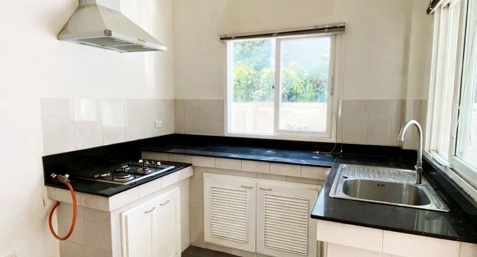 For sale 3 bedrooms house in Phasi Charoen, Bangkok