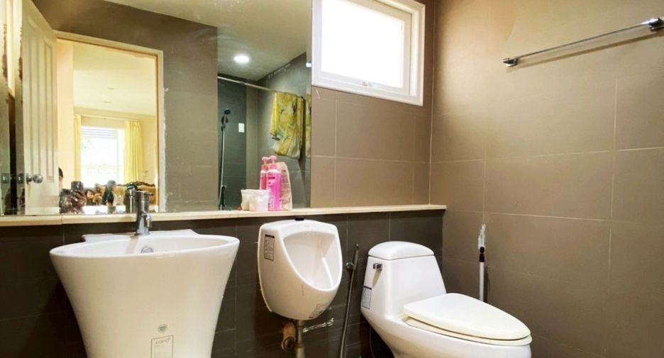 For sale 3 bedrooms house in Phasi Charoen, Bangkok