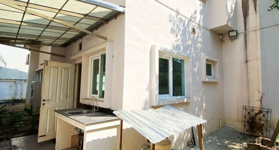 For sale 3 bedrooms house in Phasi Charoen, Bangkok